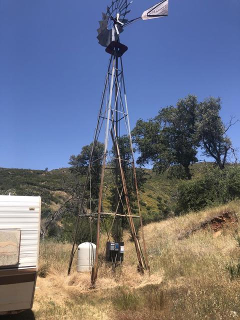 8260 Hunters Valley Road, Mariposa CA: https://media.crmls.org/mediaz/e6e97973-6c73-4ca2-a834-1c84fe030d83.jpg
