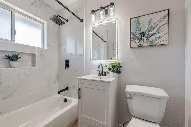 1178 Emerson Avenue, Campbell CA: https://media.crmls.org/mediaz/e6ea0b99-f16e-4c62-a110-3d9270b44b06.jpg