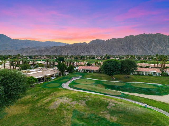 80393 Pebble Beach, La Quinta CA: https://media.crmls.org/mediaz/e6ea1bd9-00fb-4714-8d41-0bbaa5a7593c.jpg