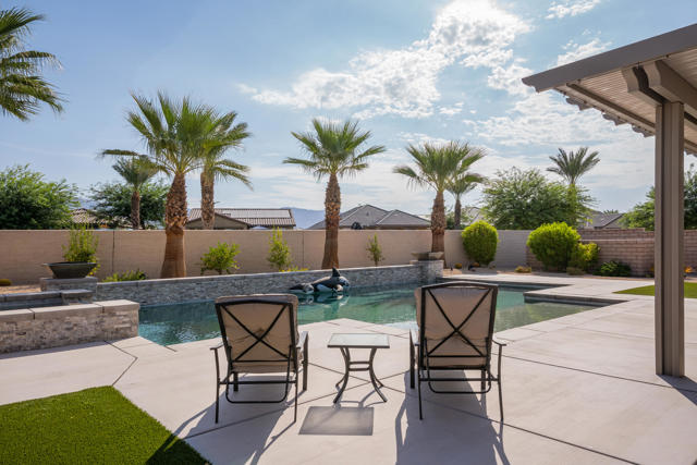 42897 Cusino Court, Indio CA: https://media.crmls.org/mediaz/e6ea35c4-e7b4-40d3-9b2f-9ab1e4aee1f7.jpg