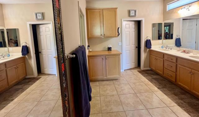 81407 Golden Poppy Way, La Quinta CA: https://media.crmls.org/mediaz/e6eb3390-10c1-4362-9fb5-9a43214f2be8.jpg