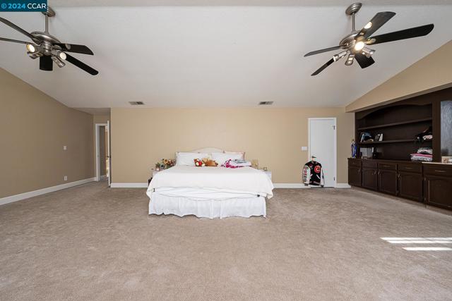 Image 34 of 60 For 56 Dunbarton Ct