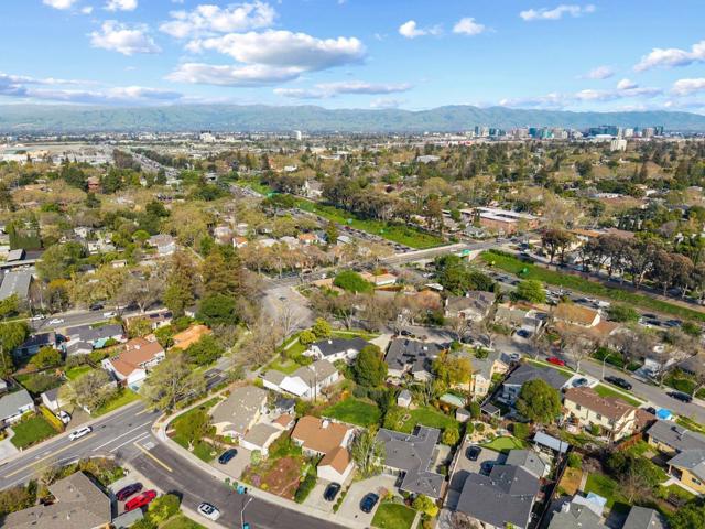 1425 Walnut Grove Avenue, San Jose CA: https://media.crmls.org/mediaz/e6ebc381-1150-41a5-97ec-00fb4a6cbea3.jpg