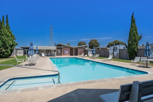 3015 E Bayshore Road, Redwood City CA: https://media.crmls.org/mediaz/e6ebe9c3-67de-4d21-ab12-b3508e1843c6.jpg