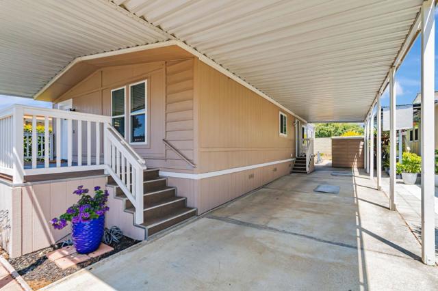 2815 Moss Hollow Drive, San Jose CA: https://media.crmls.org/mediaz/e6ec96fc-7fef-4d93-8c78-9642deaa1e3c.jpg