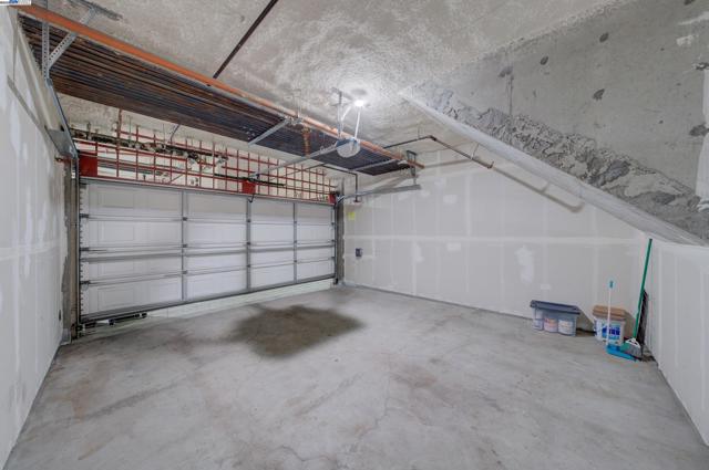 4379 Brannigan St, Dublin CA: https://media.crmls.org/mediaz/e6ecdd72-c41e-44bd-abc3-a3cf645312fe.jpg