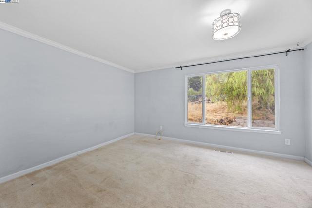 4321 Kingswood Dr, Concord CA: https://media.crmls.org/mediaz/e6ed2612-c69d-4d53-b26d-2e954a78d268.jpg