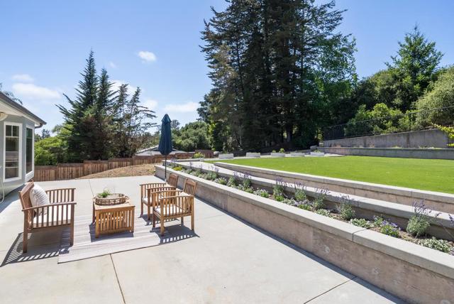 121 Day Valley Lane, Aptos CA: https://media.crmls.org/mediaz/e6ed7ad2-5791-4b30-82c7-b8ec1236b23f.jpg