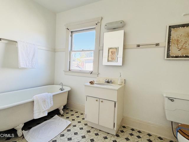 Detail Gallery Image 33 of 43 For 825 N Bushnell Ave, Alhambra,  CA 91801 - 4 Beds | 2 Baths