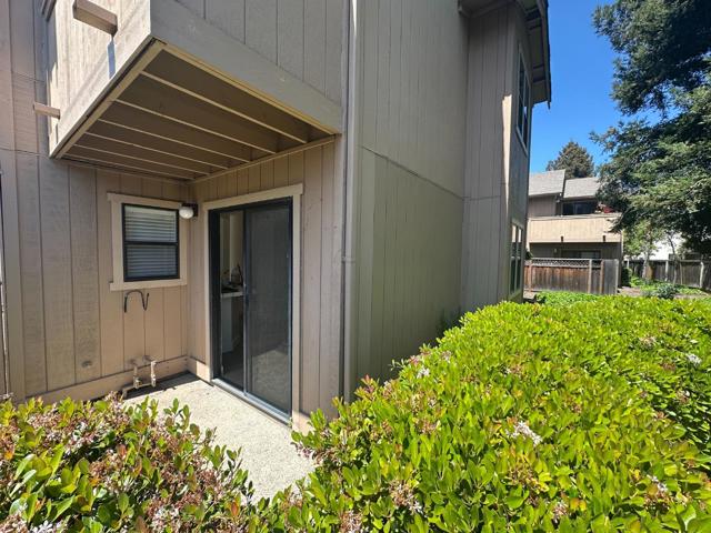 558 Ironwood Terrace, Sunnyvale CA: https://media.crmls.org/mediaz/e6edc920-e965-49ff-b3db-8aa657ef09e6.jpg
