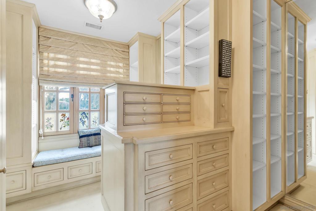 MLS #260022603SD image #30
