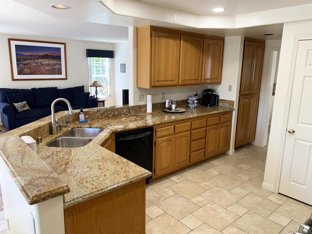 MLS #250040240SD image #31