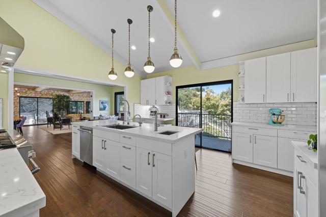 27464 Altamont Road, Los Altos Hills CA: https://media.crmls.org/mediaz/e6f0d692-e61a-41fd-9c38-befd706502dc.jpg