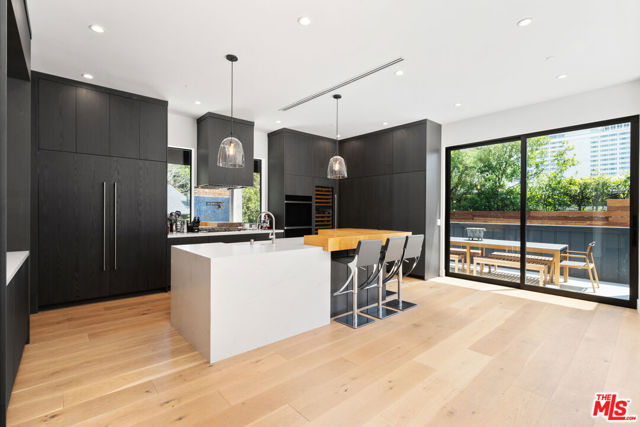 1919 Pinehurst Road, Los Angeles CA: https://media.crmls.org/mediaz/e6f19f36-edfd-42ff-8a26-edfbe73b37e0.jpg