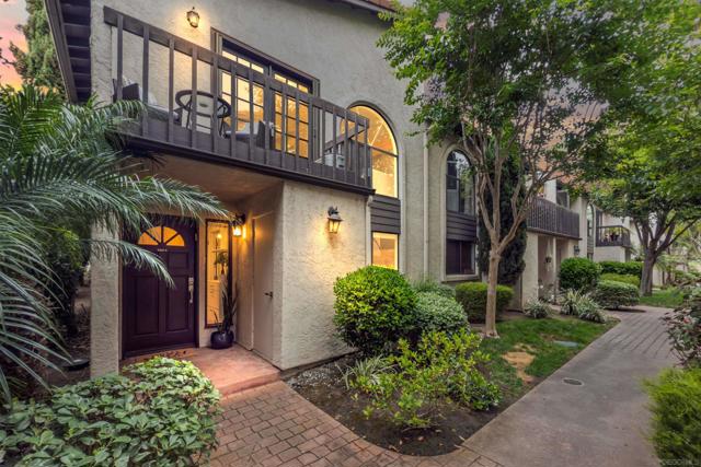 2362 Altisma Way, Carlsbad CA: https://media.crmls.org/mediaz/e6f1cc9f-c165-4021-97e9-5025cb5a1826.jpg
