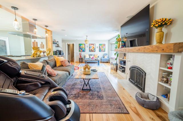 25 Adeline Drive, Walnut Creek CA: https://media.crmls.org/mediaz/e6f1ddc6-f63f-491f-b7ed-33fffa03623b.jpg
