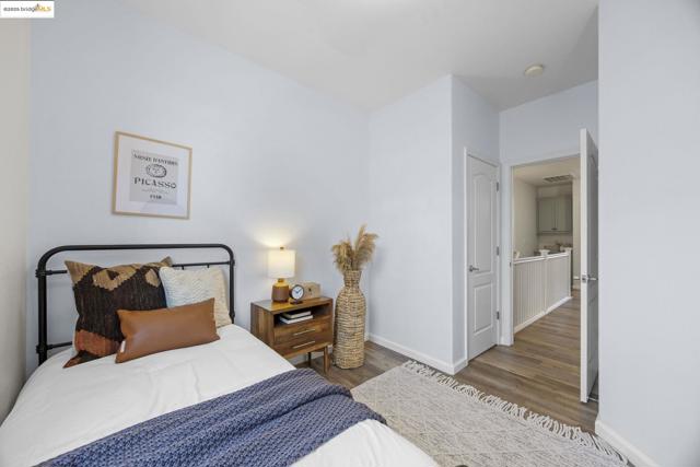 8892 Bellina Commons, Dublin CA: https://media.crmls.org/mediaz/e6f4a7be-0155-4117-8ca8-5e9d597c959d.jpg