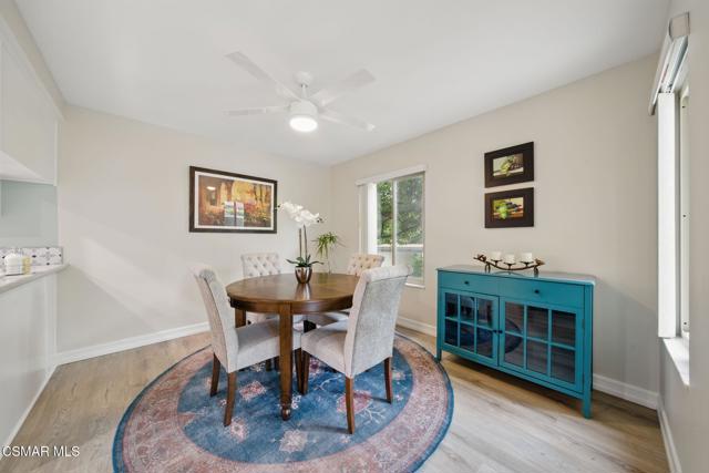 245 Oakleaf Drive, Thousand Oaks CA: https://media.crmls.org/mediaz/e6f4dd8c-a498-4aa3-bb4b-6b507b4544ac.jpg