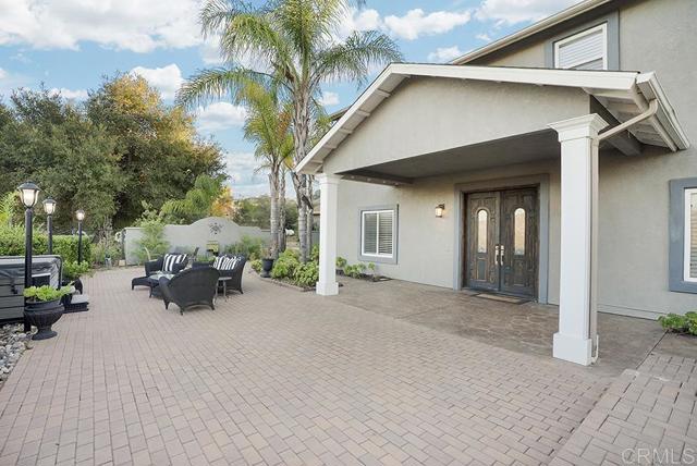 Detail Gallery Image 3 of 44 For 29738 Roble Verde, Valley Center,  CA 92082 - 3 Beds | 2/1 Baths