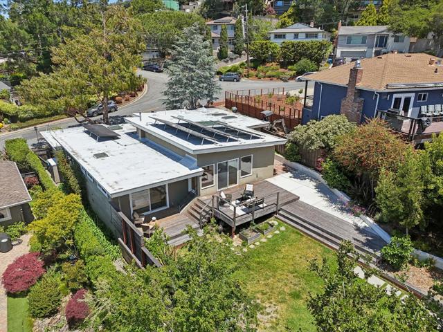 607 Dartmouth Avenue, San Carlos CA: https://media.crmls.org/mediaz/e6f621db-4b53-4611-8a99-e5644ea1df10.jpg