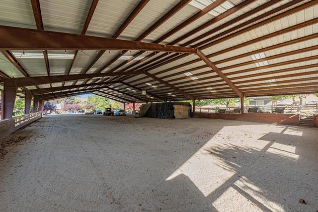 3970 Leavesley Road, Gilroy CA: https://media.crmls.org/mediaz/e6f66d02-327a-46b1-a881-579c24868d3d.jpg