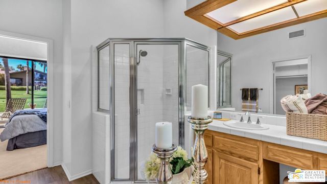 307 Appaloosa Way, Palm Desert CA: https://media.crmls.org/mediaz/e6f680ac-cc79-4aa7-af80-2c00cc20f58e.jpg