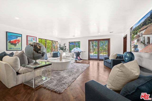 2347 E Valley Road, Santa Barbara CA: https://media.crmls.org/mediaz/e6f6ad48-3b31-4497-bf30-cc4556dcb895.jpg
