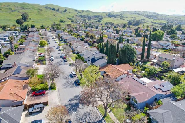 3516 Lisbon Drive, San Jose CA: https://media.crmls.org/mediaz/e6f6b13c-e613-4c5f-b7df-e9a6f85d69bb.jpg