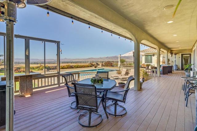 4116 Ashford Circle, Hollister CA: https://media.crmls.org/mediaz/e6f6dd15-44a6-4120-8372-264e1076f9aa.jpg