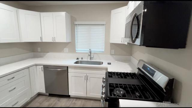 5126 5128 Alumni Pl, San Diego CA: https://media.crmls.org/mediaz/e6f71965-e7e5-4016-8208-7501be9d258b.jpg