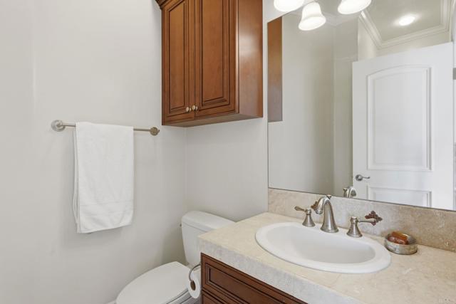 Detail Gallery Image 35 of 74 For 3611 Monserate Hill Ct, Fallbrook,  CA 92028 - 4 Beds | 4/1 Baths