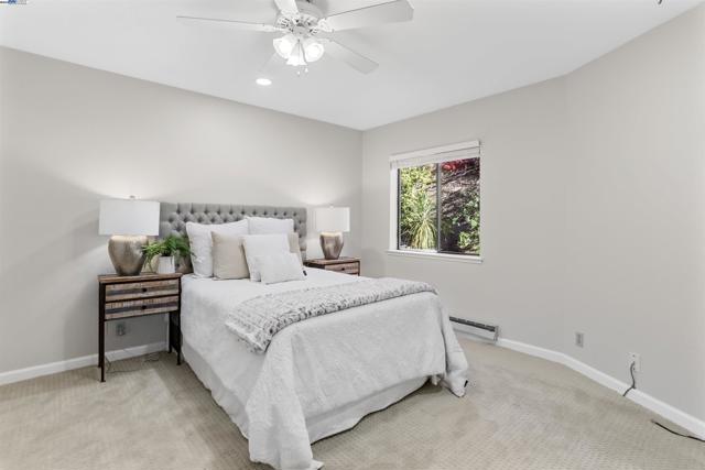 320 Peninsula Ave, San Mateo CA: https://media.crmls.org/mediaz/e6f8394b-cf3a-4f97-8a4a-ff001e09a831.jpg