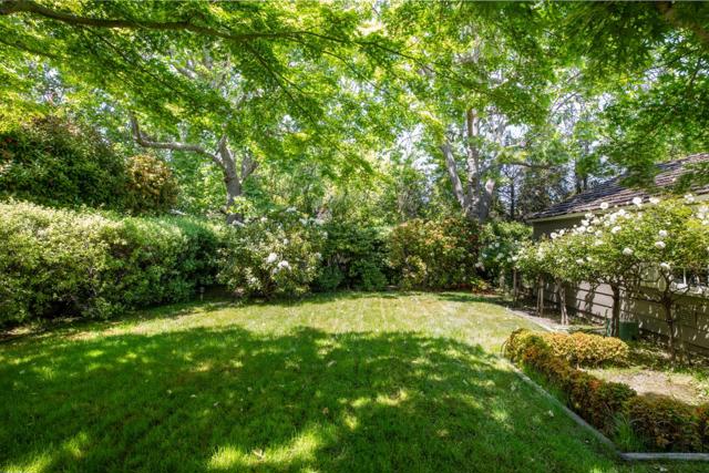 453 N California Avenue, Palo Alto CA: https://media.crmls.org/mediaz/e6f86784-02bd-4cac-9a9d-2ae71fbe1c88.jpg