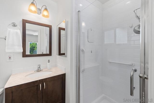 271 Gull Pl, El Cajon CA: https://media.crmls.org/mediaz/e6f8d6ce-5982-4807-b61e-d3cd215c8230.jpg