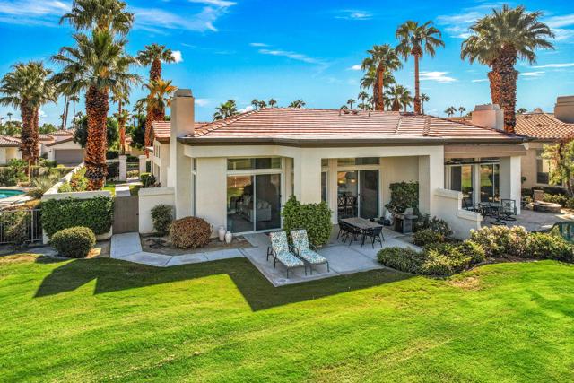 55235 Laurel, La Quinta CA: https://media.crmls.org/mediaz/e6f90ec1-ef8b-4879-86a2-d075a8744c49.jpg