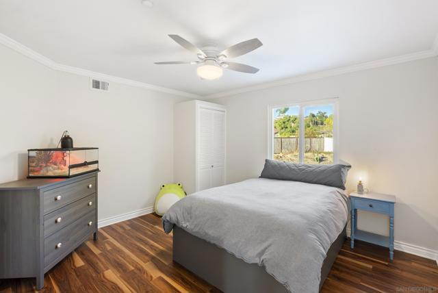 1328 Woodhaven Dr, Oceanside CA: https://media.crmls.org/mediaz/e6f94641-6518-4a20-84da-e2de2aa81f8c.jpg