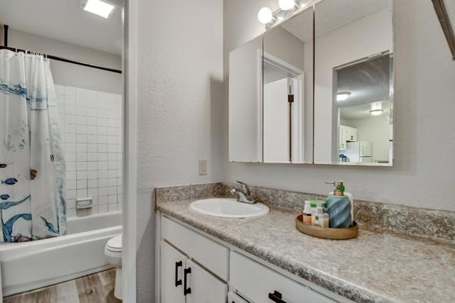 377 Mandarin Drive, Daly City CA: https://media.crmls.org/mediaz/e6faa2b1-bf92-45ae-a5da-7a1978854263.jpg