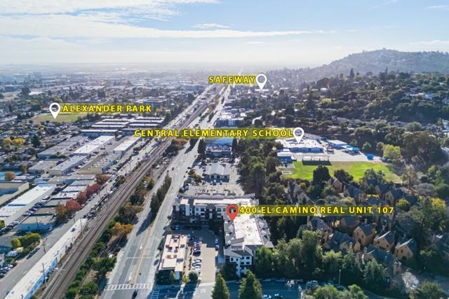 400 El Camino Real, Belmont CA: https://media.crmls.org/mediaz/e6fbe9d6-ac97-471f-9d99-83732b17482d.jpg