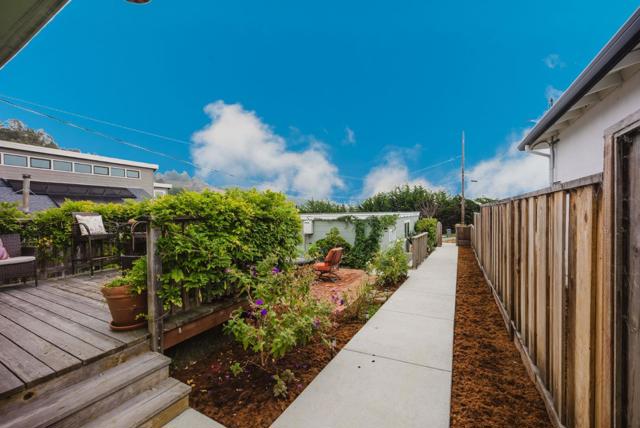 533 Alto Avenue, Half Moon Bay CA: https://media.crmls.org/mediaz/e6fc38cc-0715-41c2-959e-65748e3e295f.jpg