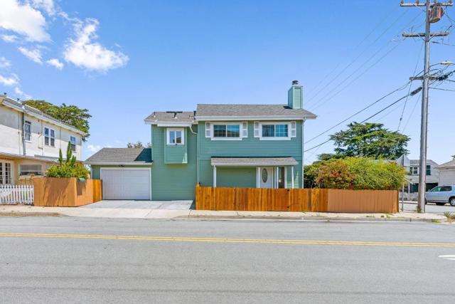 540 Spruce Avenue, Pacific Grove CA: https://media.crmls.org/mediaz/e6fc42f3-2b00-458d-b53b-418b01984a6a.jpg