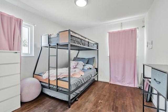 2105 Geneva Drive, Modesto CA: https://media.crmls.org/mediaz/e6fc65c4-0f2d-4106-a1fa-0efee87b55a7.jpg