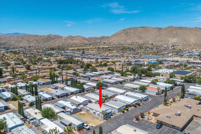 7425 Church Street, Yucca Valley CA: https://media.crmls.org/mediaz/e6fd1b93-5174-4217-8fb8-bd16b2fab83b.jpg