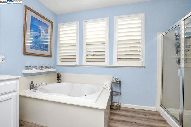 675 Merritt Ct, Discovery Bay CA: https://media.crmls.org/mediaz/e6fe36e8-ec0d-47f0-a312-09bc2d201ac8.jpg