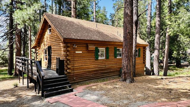 53341 Sherman Drive, Idyllwild CA: https://media.crmls.org/mediaz/e6ff9aa5-36e4-414e-b889-289feeea7b81.jpg