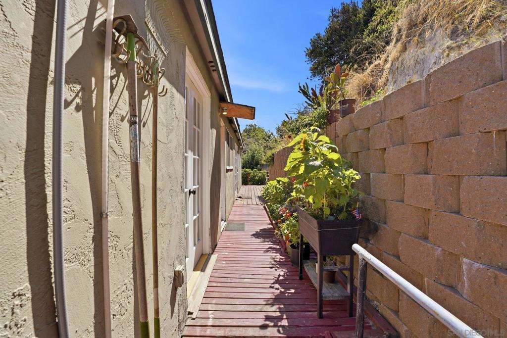 2335 Camino Del Rio - photo 16