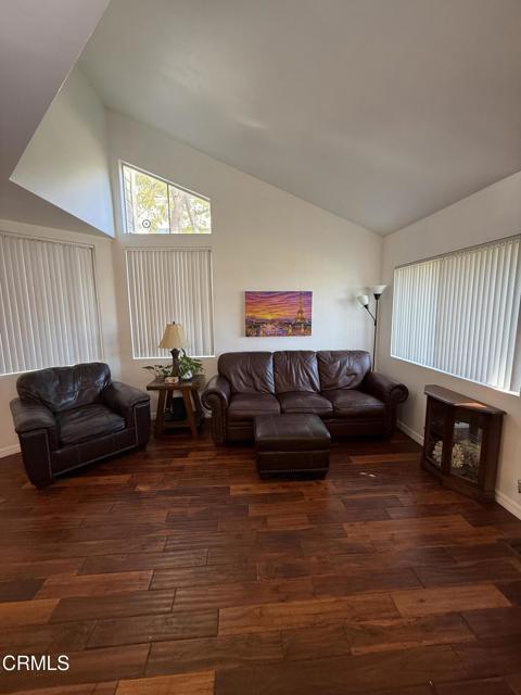 Detail Gallery Image 5 of 20 For 137 E Scott St, Port Hueneme,  CA 93041 - 3 Beds | 2/1 Baths