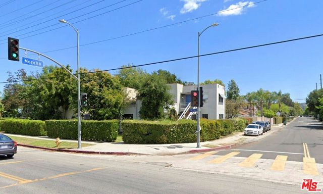 11758 Magnolia Boulevard photo 1