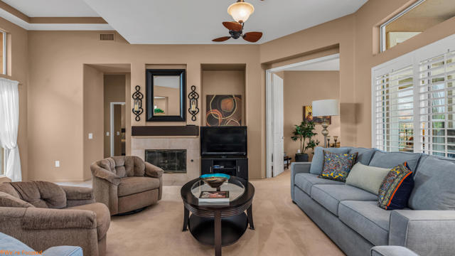 37953 Grand Oaks Avenue, Palm Desert CA: https://media.crmls.org/mediaz/e702b8ae-0e10-4312-8da9-8619d46a15ba.jpg