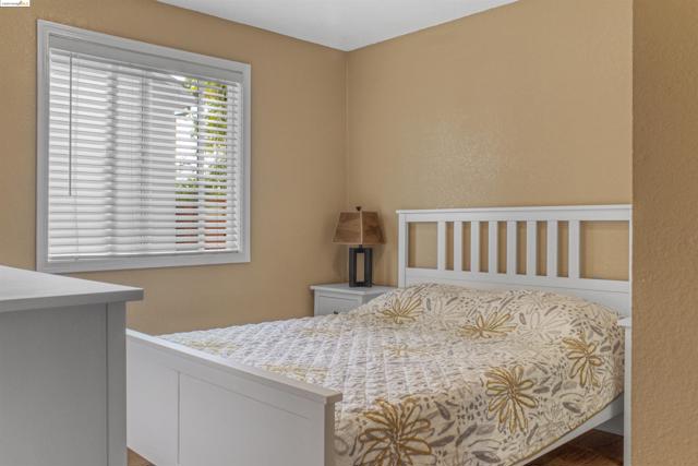 Image 34 of 48 For 6101 Panama Ave