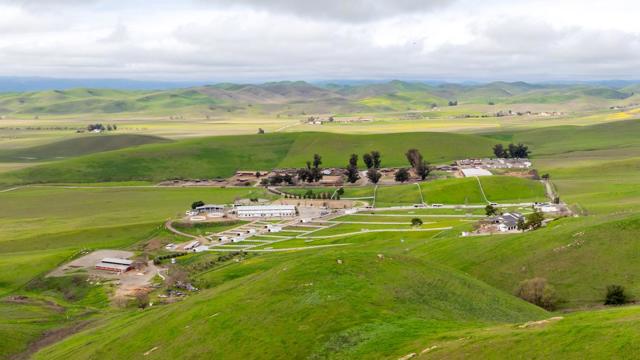 6033 Dagnino Road, Livermore CA: https://media.crmls.org/mediaz/e703daba-e543-4cd3-a283-611ef9112100.jpg